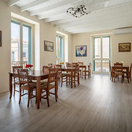 Pensjonat Viscuso House *