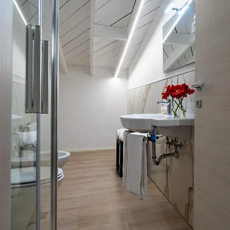Viscuso House *