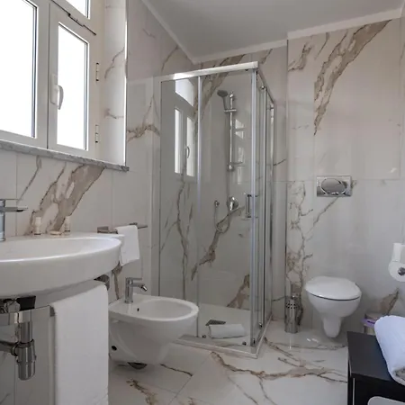 بيت ضيافة Viscuso House *