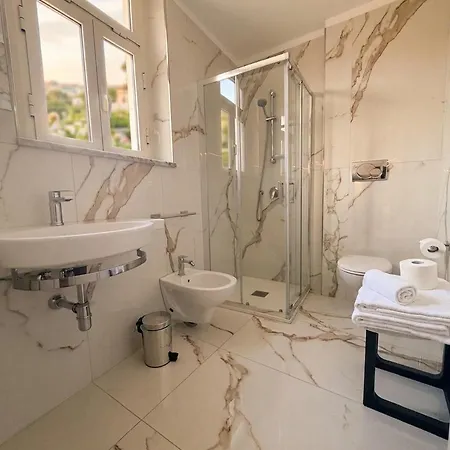Viscuso House * آتْشّي كاستيلّو