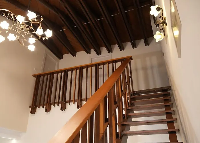 Viscuso House בית הארחה